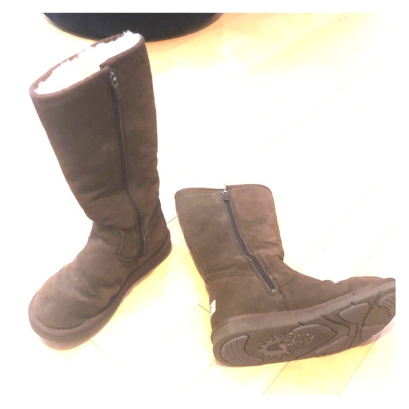 UGG Shoes - UGG Australia Sunset Zipper Brown Boots *LIKE NEW*